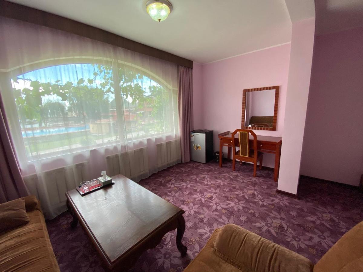 Morelux Boutique Hotel Kapszagaj Zewnętrze zdjęcie
